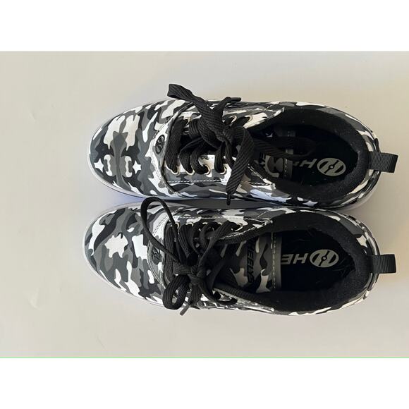 Heelys Camo Print Skate Shoes Youth Boys Girls Youth Size 5 Black White - Picture 5 of 13